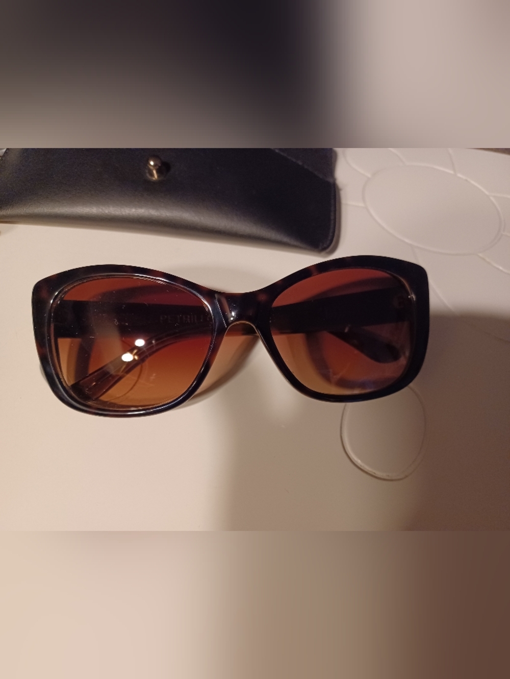 Tres Noir Tortoise Shell Sunglasses